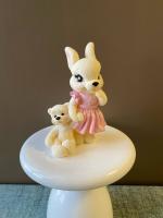 Кролик Ксюша беленькая в розовом платье