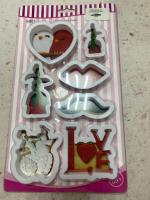 Набор форм для вырезания печенья "LOVE"