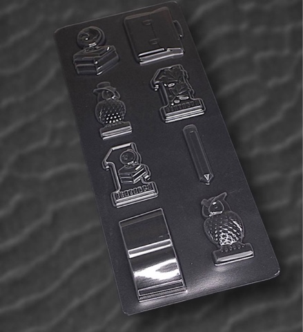 Пластиковая форма для шоколада "Школьный набор 7 предметов"