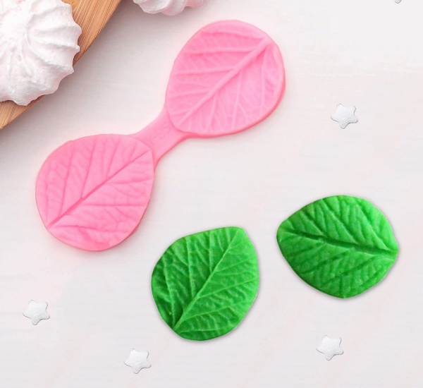 Силиконовый молд «Листочек», 9,5×3,5 см