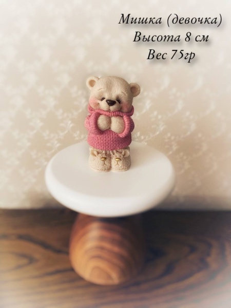 Мишка в розовой кофточке