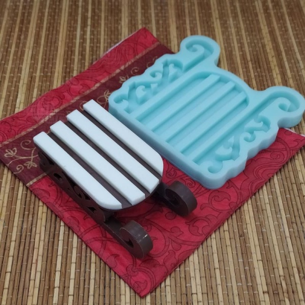 Силиконовая форма №502 Сани 7 см