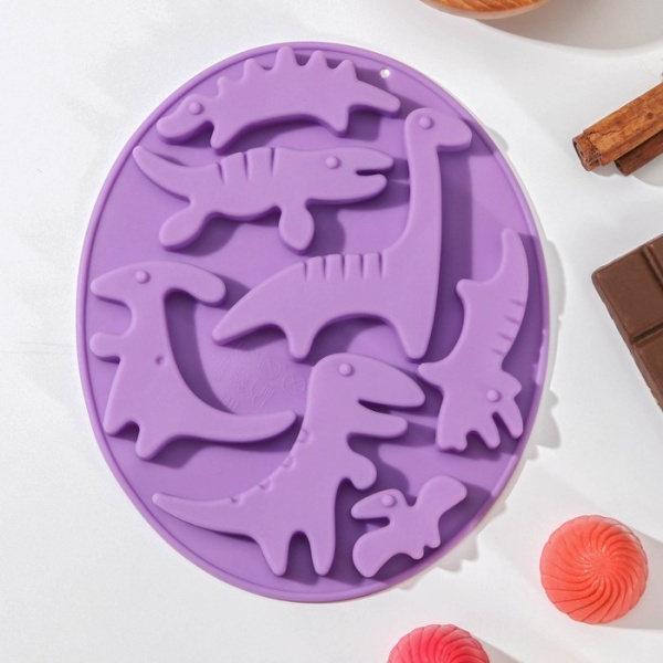 Форма для льда и шоколада Доляна «Дино», 16,5×14×1 см, 7 ячеек, цвет МИКС