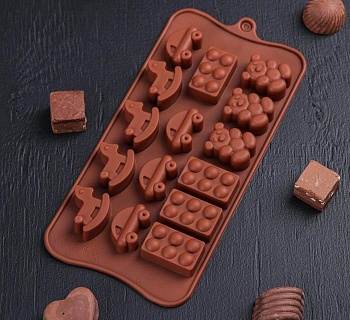 Силиконовая форма для шоколада Детские игрушки 15 ячеек, 21х11х1,5 см