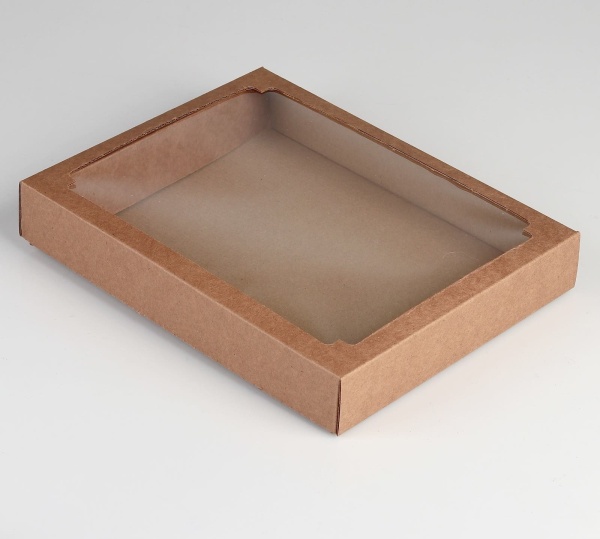 Коробка сборная, крышка-дно, с окном, крафт, 26х21х4 см