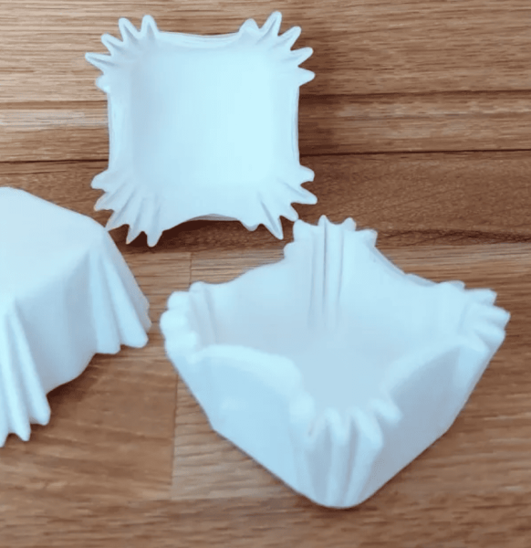 Капсулы бумажные квадратная БЕЛЫЕ 35х35мм H22,5мм (~22 -25шт)