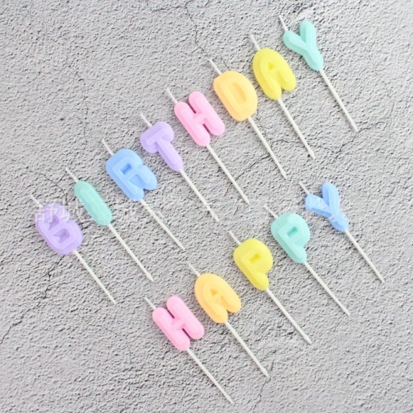 Набор свечей для торта HB цветные 8см