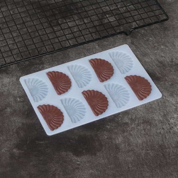 Силиконовый мат для отливки шоколада «Веер»