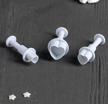 Набор плунжеров кондитерских «Сердечко», 3 шт: 1,6×1,1 см, 1,4×1 см, 1×1 см