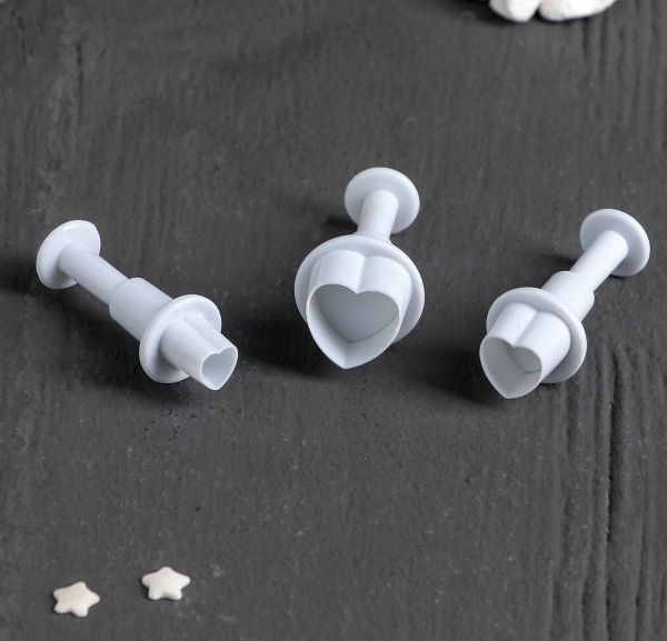 Набор плунжеров кондитерских «Сердечко», 3 шт: 1,6×1,1 см, 1,4×1 см, 1×1 см