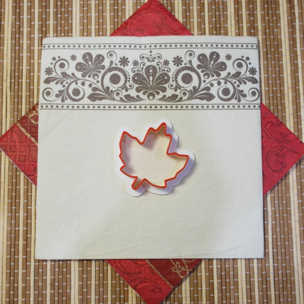 Вырубка "Лист" №11 (Клён) 7см